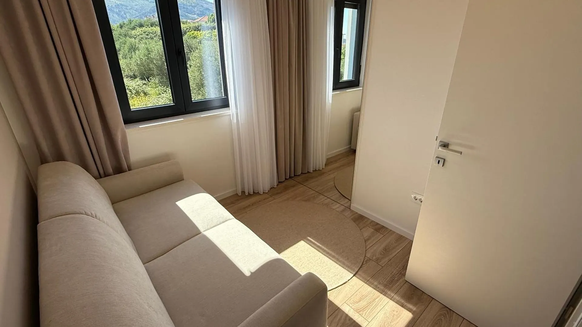 Villa Olira 0*, Trogir